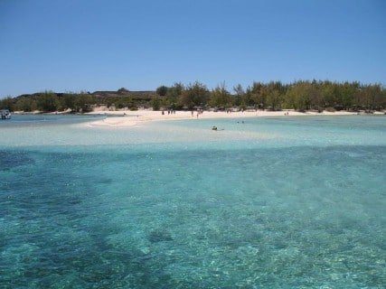 ile aux gabriel catamaran